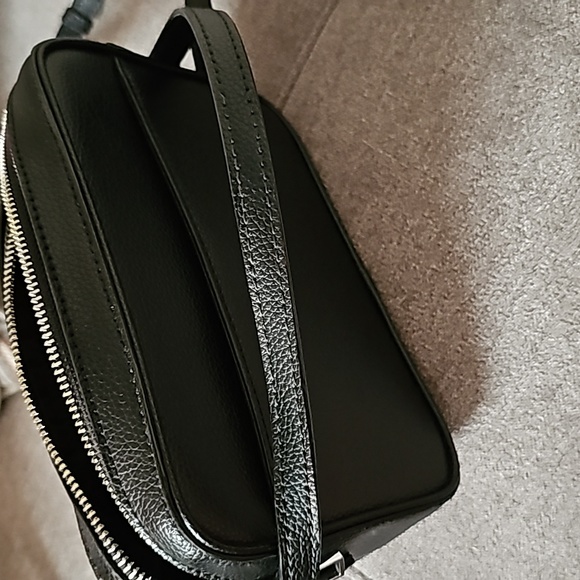 KARL LAGERFELD Black/Floral Crossbody Purse - Picture 4 of 4